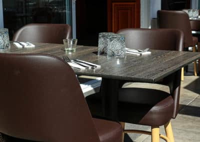 LIGNECHR_COLISE_CHAISE_RESTAURANT